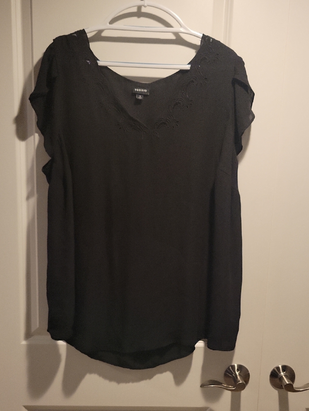 torrid Black V-Neck Short Sleeve Blouse with Embroidery